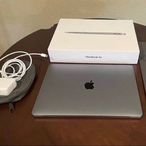 Apple 13" MacBook Air 2020 2.4GHz Apple M1 8-Core 256GB
